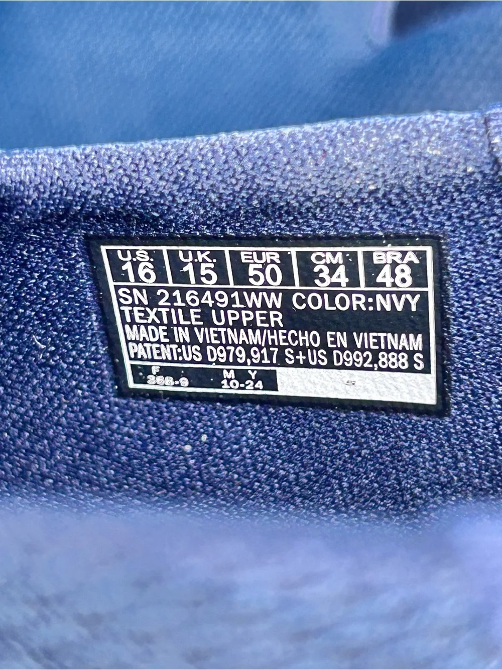 Skechers pre owned